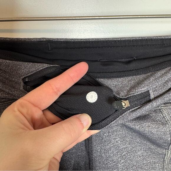 Lululemon Pace Rival Crop Leggings 22" Heathered Black Full On Luxtreme Size 6 - Picture 6 of 7